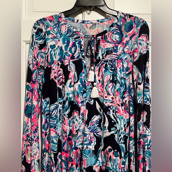 Lilly Pulitzer Daisy Knot Top All Caught Up - Picture 3 of 10